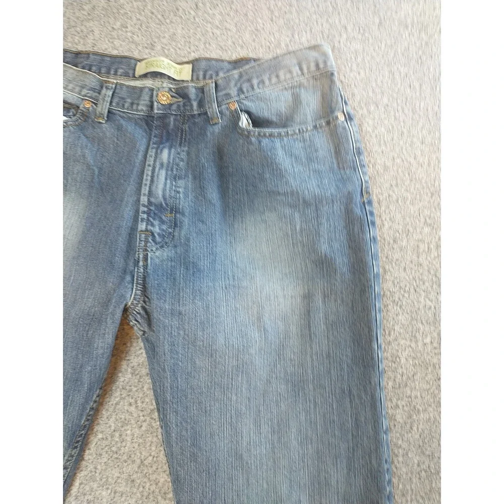 Wrangler Straight Fit Mens Light Wash Blue Denim Jeans 36x31 (Measures 36x31)